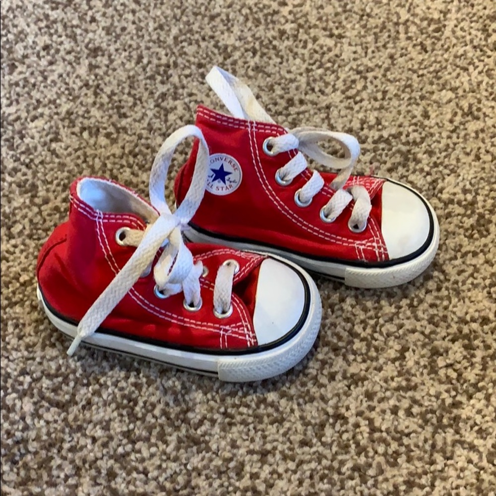 Converse size 3